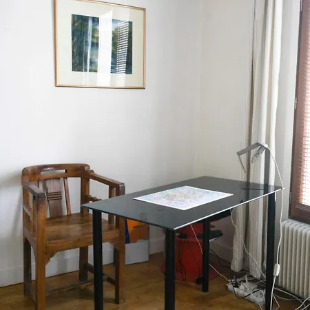 아파트 Cozy Near The Eiffel Tower 파리